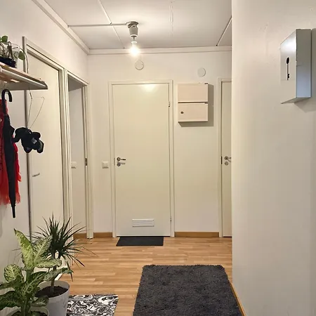 Cozy Near Itaekeskus Metro Vendégház Helsinki