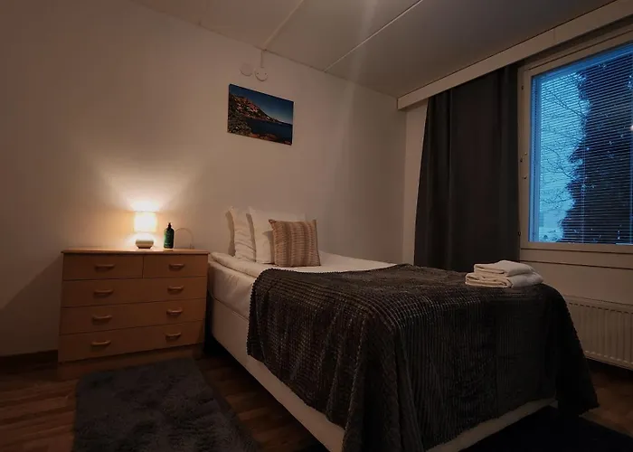 Cozy Near Itaekeskus Metro