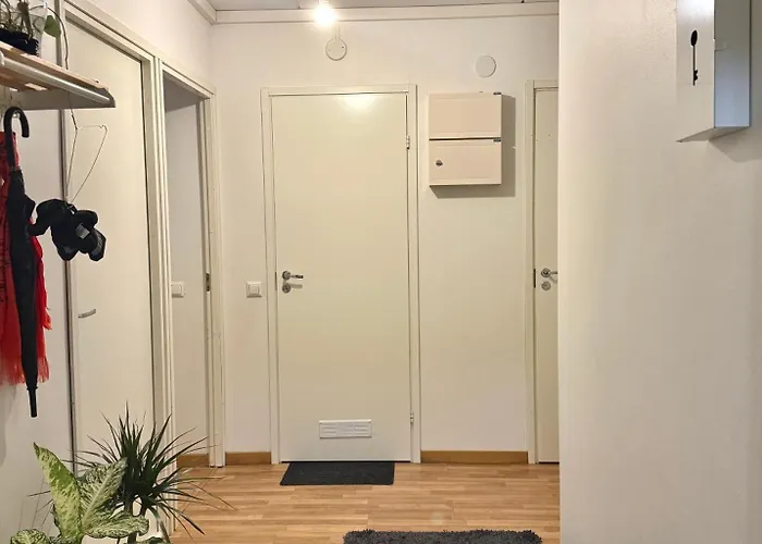 Cozy Near Itaekeskus Metro 招待所 赫尔辛基